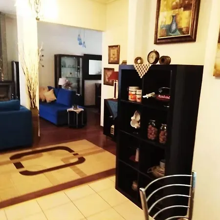Nantalia Olympus *Lux*Royal Guest House شقة لِتوخورو